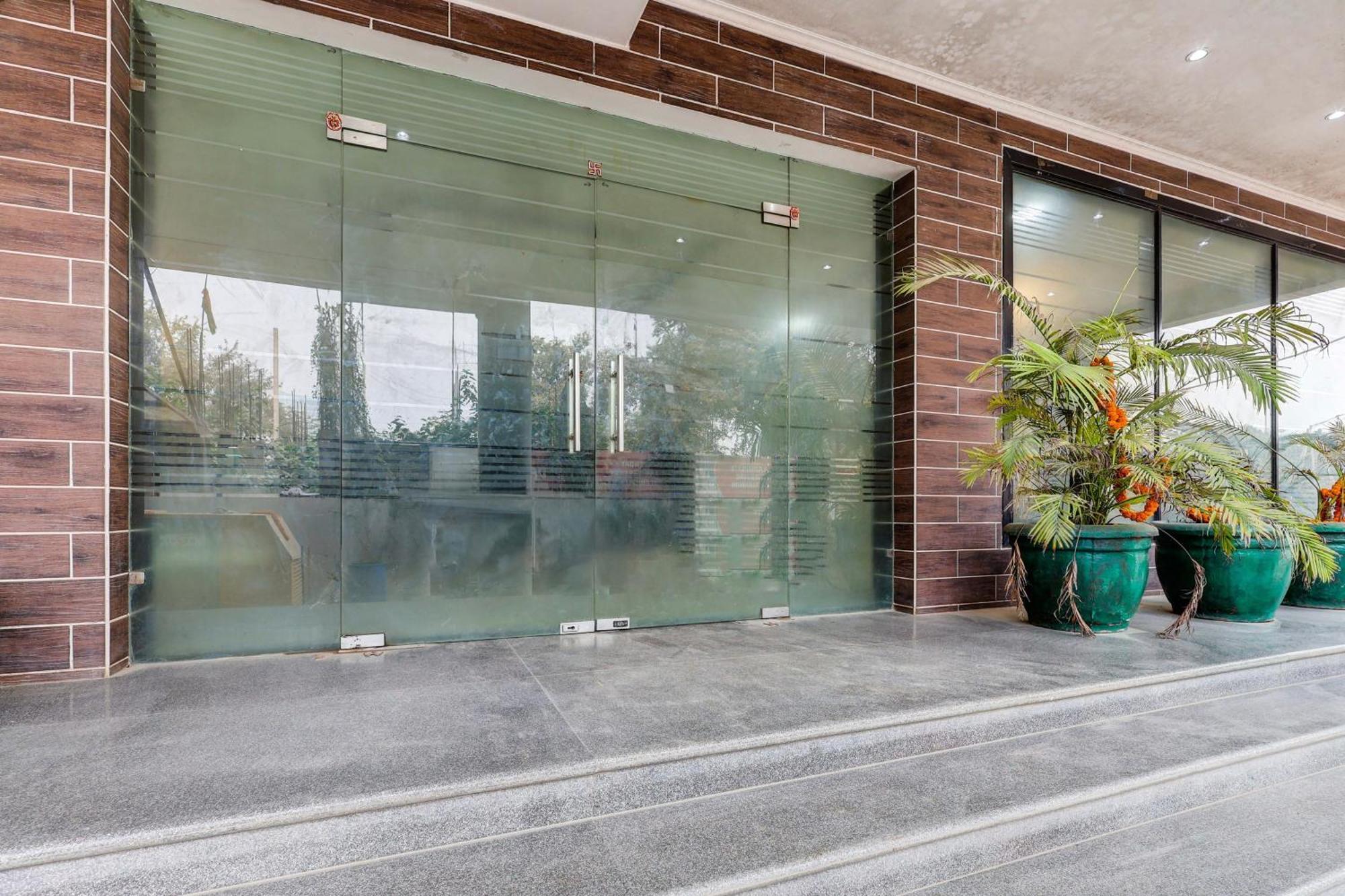 Hotel Super Townhouse Sector 38 Gurgaon Near Medanta Extérieur photo