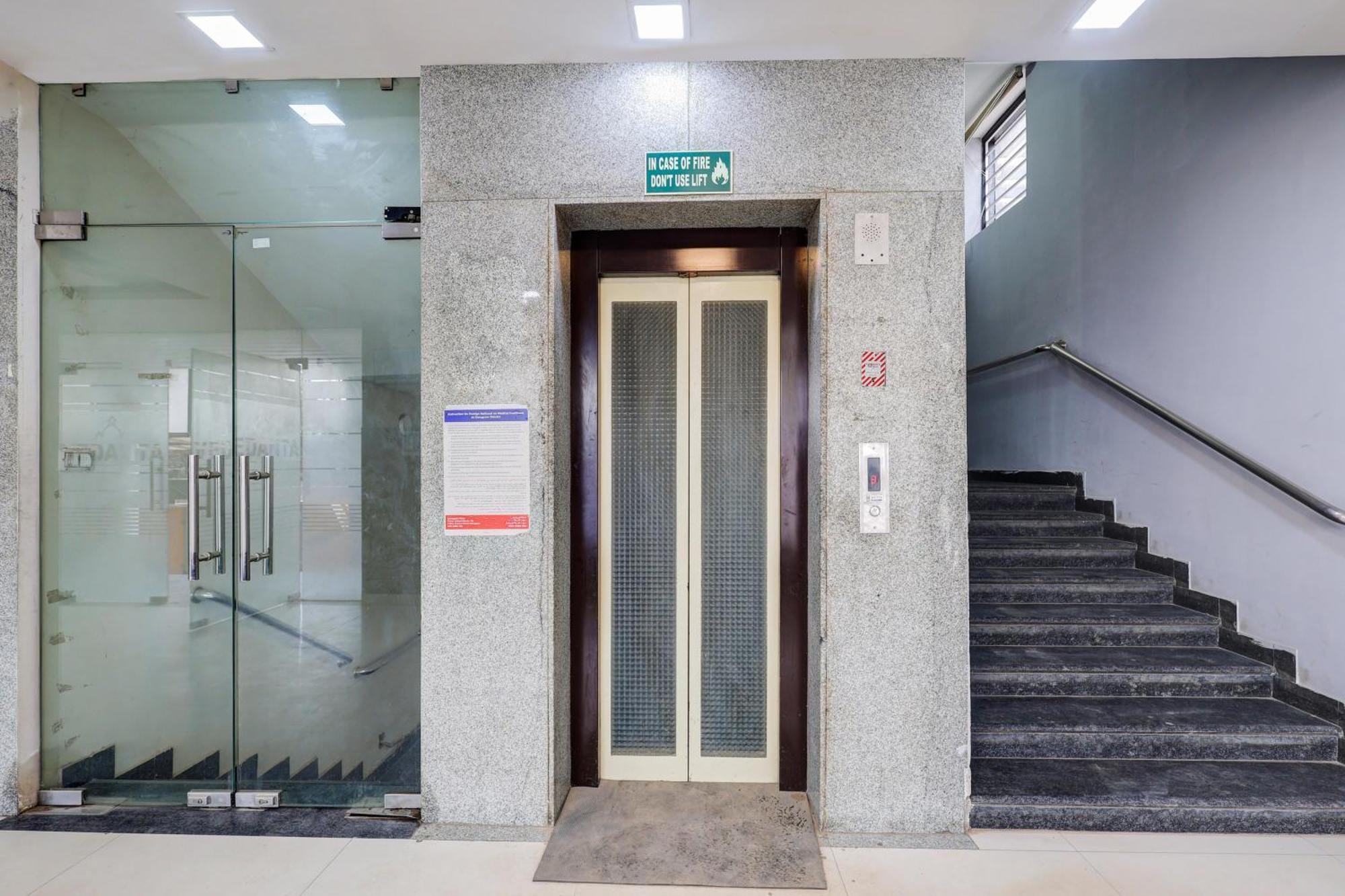 Hotel Super Townhouse Sector 38 Gurgaon Near Medanta Extérieur photo
