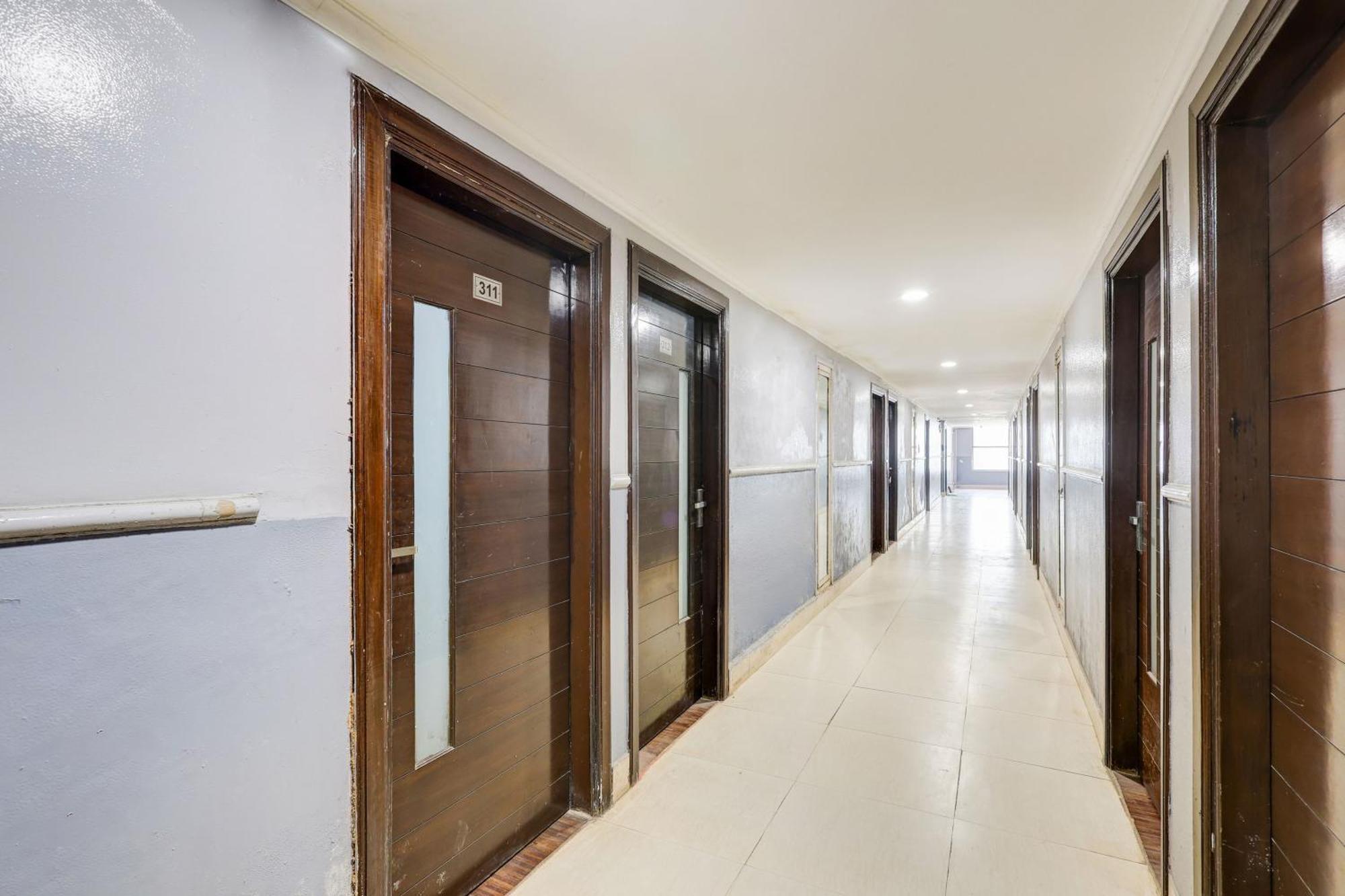 Hotel Super Townhouse Sector 38 Gurgaon Near Medanta Extérieur photo
